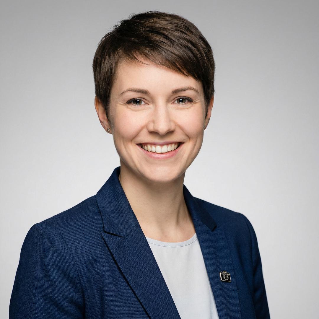 兄妹乱伦导演林晓薇